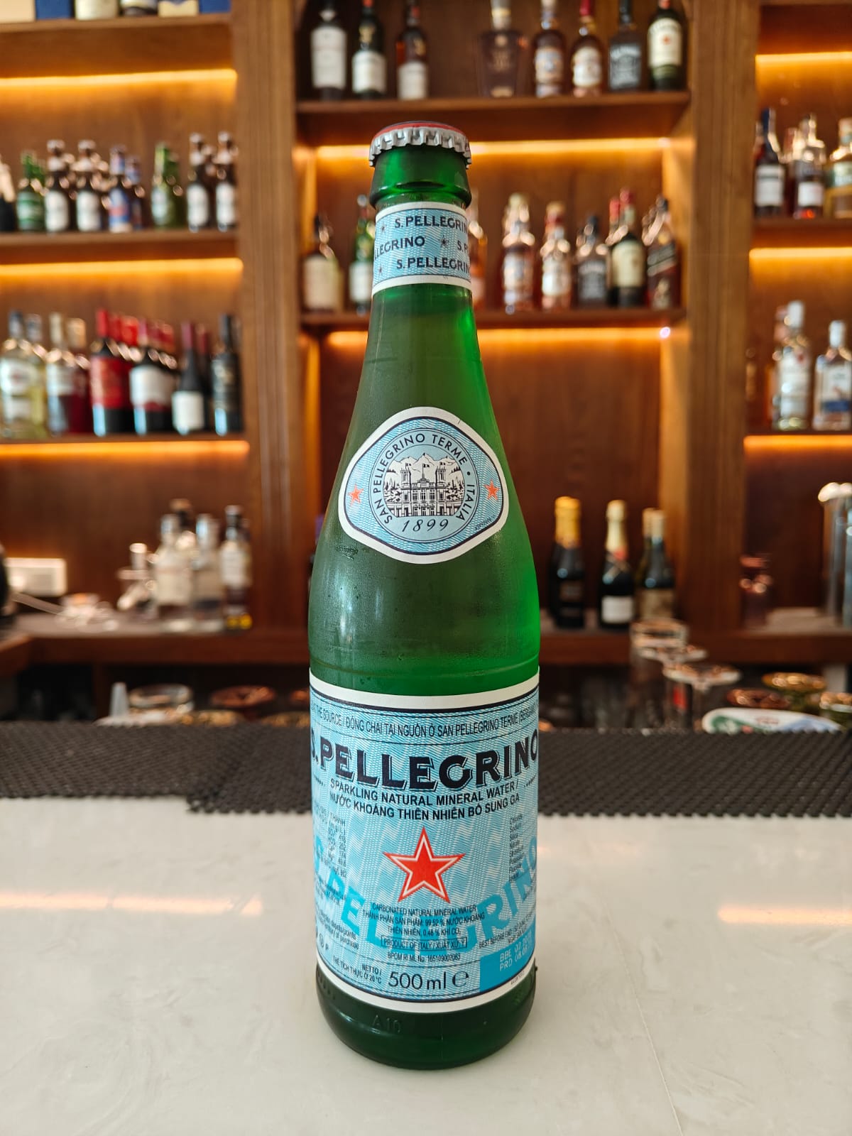 Sanpellegrino Sparkling Water (500ml)